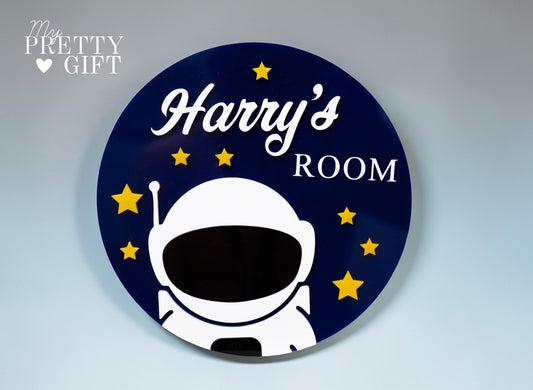 Personalised acrylic kids name plaque for bedrooms or nursery rooms, customised with your child’s name. Available in multiple colour options and ideal as wall decor for nurseries, playrooms, or kids bedrooms. Makes a thoughtful gift for birthdays, baby showers, or new baby presents. Space| astronauts inspired